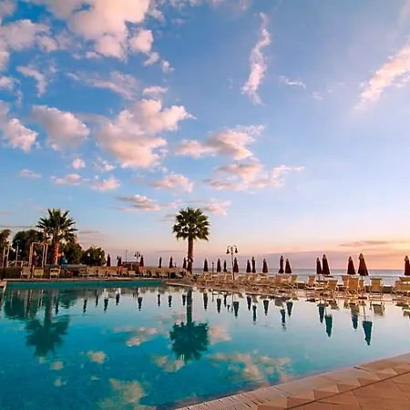 Club Esse Costa Dello Jonio Hotel 4*