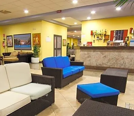 Hotel Club Esse Costa Dello Jonio 4*
