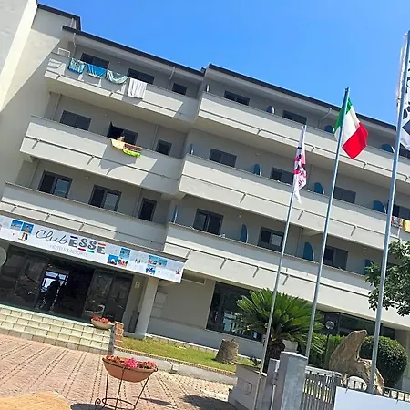 Club Esse Costa Dello Jonio Hotel Mandatoriccio Marina