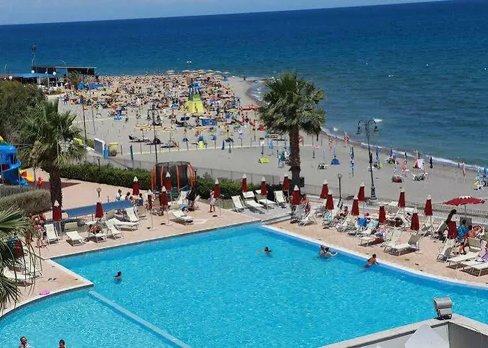 Club Esse Costa Dello Ionio Hotel 4*