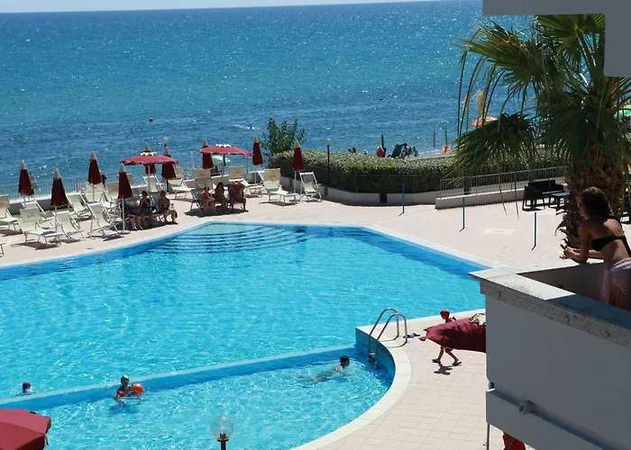 Club Esse Costa Dello Ionio Hotel