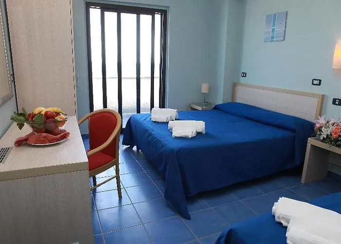 Hotel Club Esse Costa Dello Ionio 4*